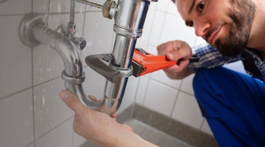 Professional same day plumber services in Center Point, IA